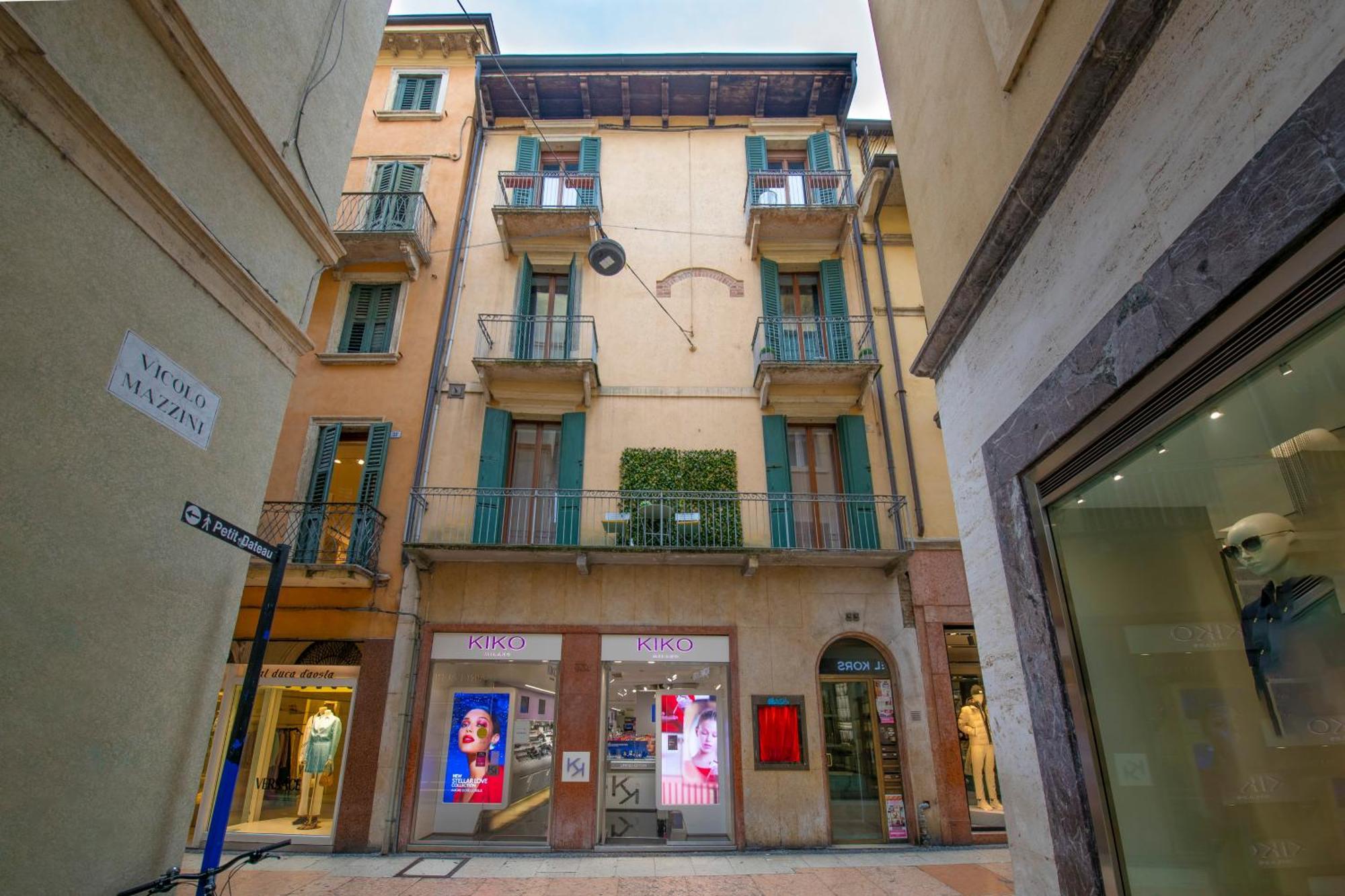Palace Home Mazzini Verona Center 1 Kültér fotó